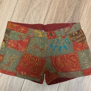 RAJ NWOT 28 rust sage gorgeous boho Patchwork Embroidered Shorts